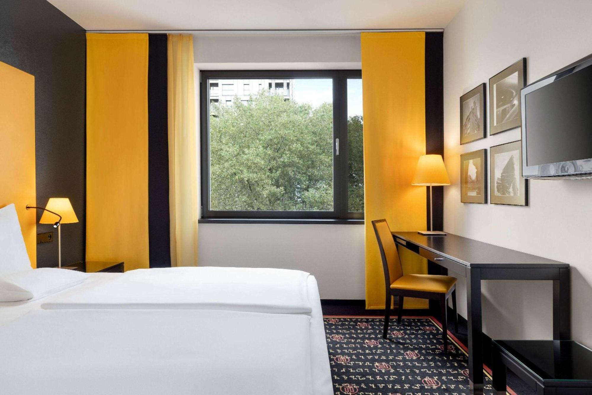 Vienna House Easy By Wyndham Katowice Hotel Bagian luar foto
