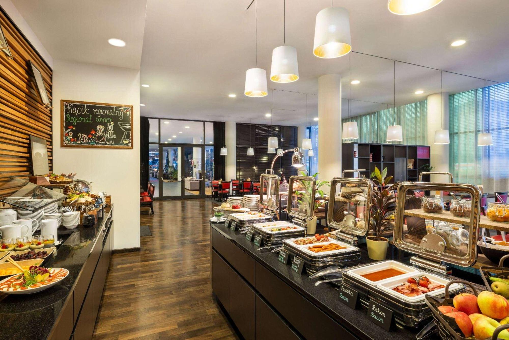 Vienna House Easy By Wyndham Katowice Hotel Bagian luar foto